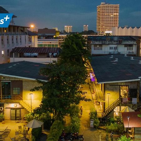 The Warehouse Chiang Mai Exterior foto
