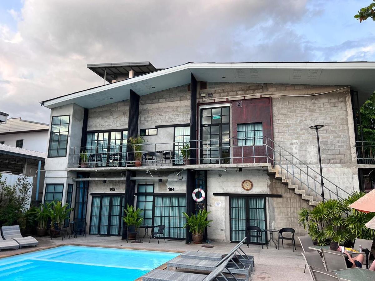 The Warehouse Chiang Mai Exterior foto