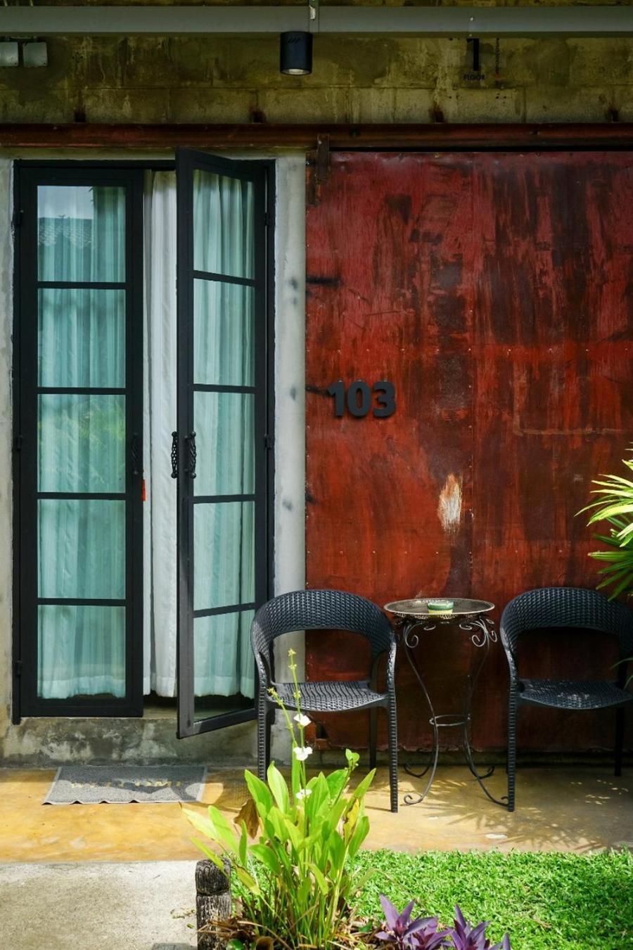 The Warehouse Chiang Mai Exterior foto