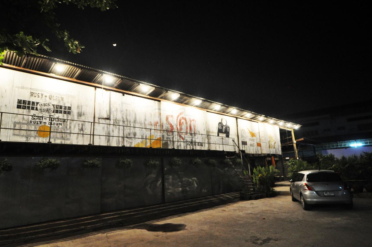 The Warehouse Chiang Mai Exterior foto